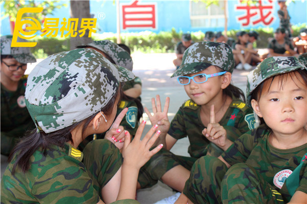 小朋友們開心應(yīng)對(duì)每天的挑戰(zhàn)，加油！
