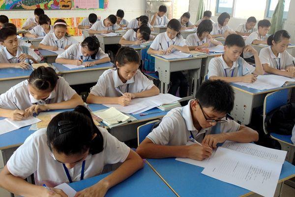 孩子近視教室座位往前坐可以嗎？
